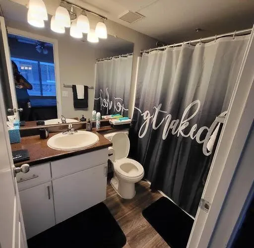 Modern 2br Oasis! *