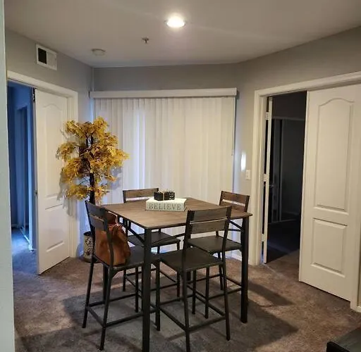 Modern 2br Oasis! *