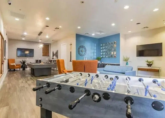 Modern 2br Oasis! Phoenix